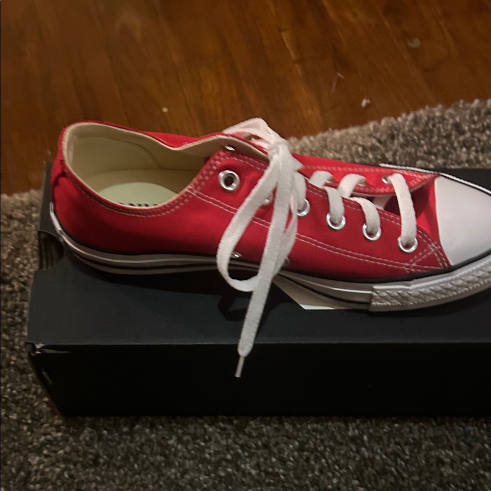 Converse Women Red and White Sneakers - Picture 4 of 7